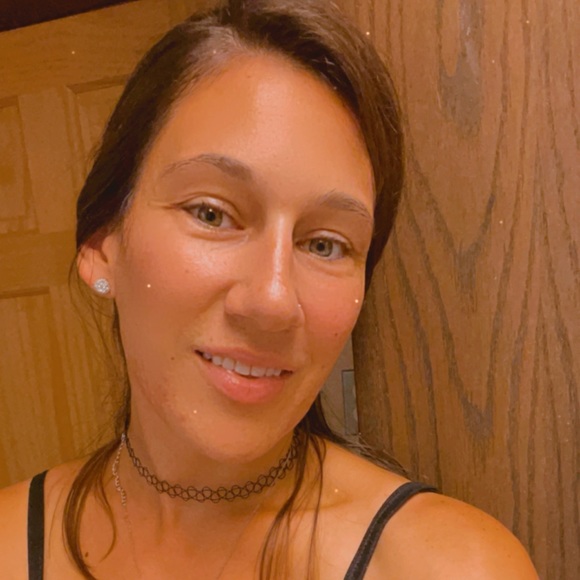 Meet Your Posher - Picture 1 of 8